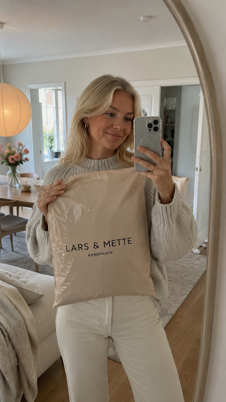 <p>ELSKET AF FOLK SOM DIG.</p>