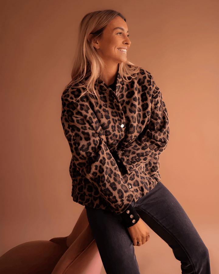 Leona | Leopard Bomberjakke